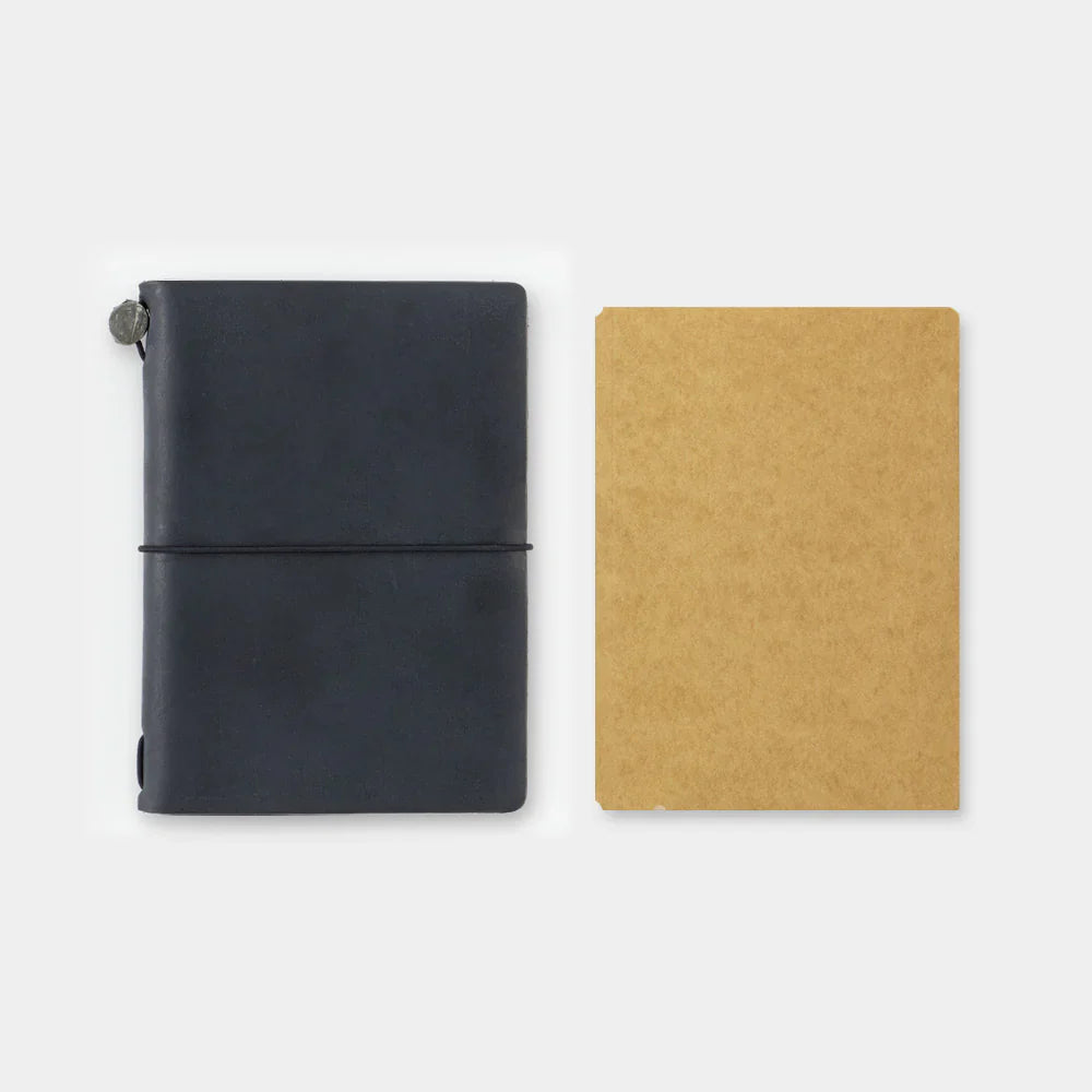 Pochette en Papier Kraft Passeport Traveler's Company Notebook 010