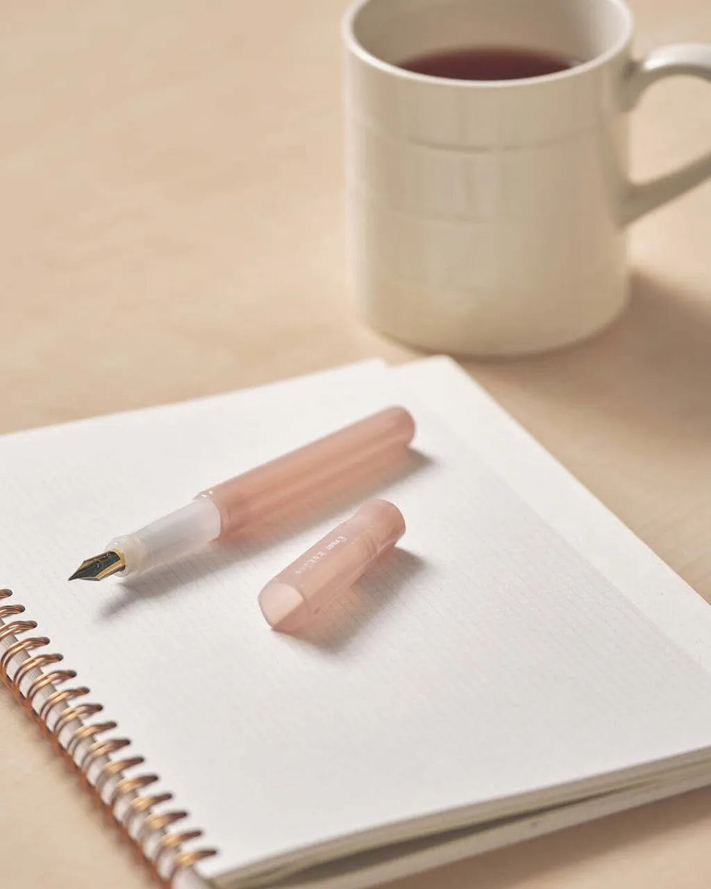Stylo Plume Kaküno Madoromi Pilot Rose Édition Limitée