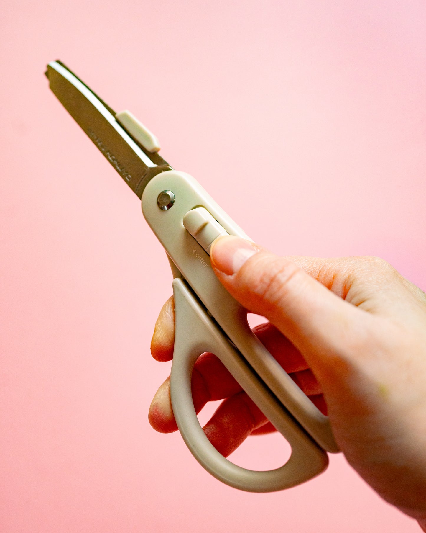 Ciseaux-Cutter Double-en-1 Hakoake Kokuyo