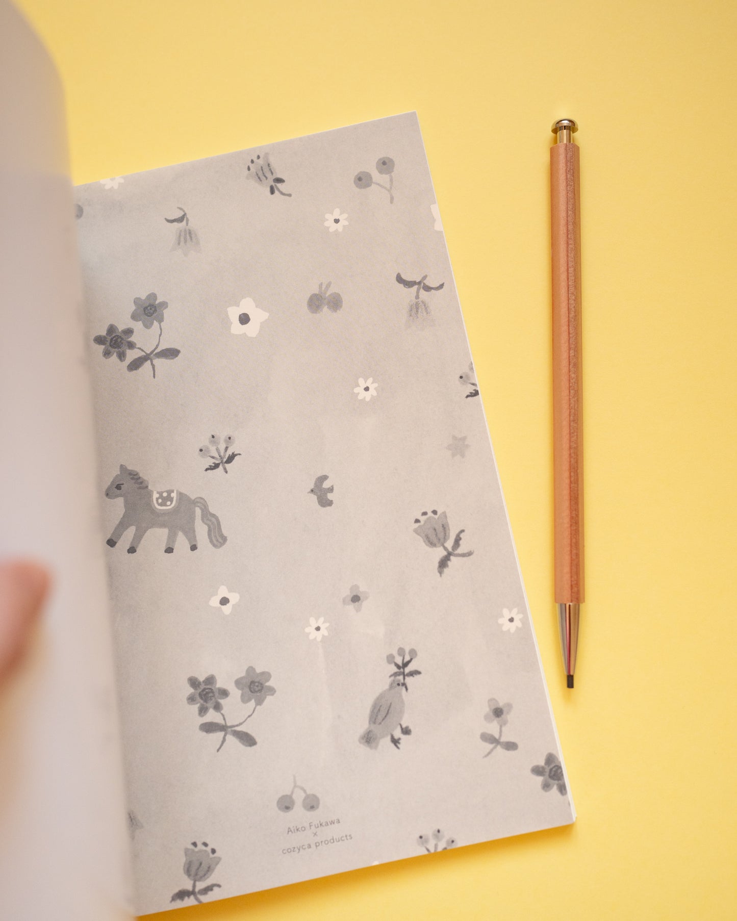 Cahier Chat et Fleurs Aiko Fukawa