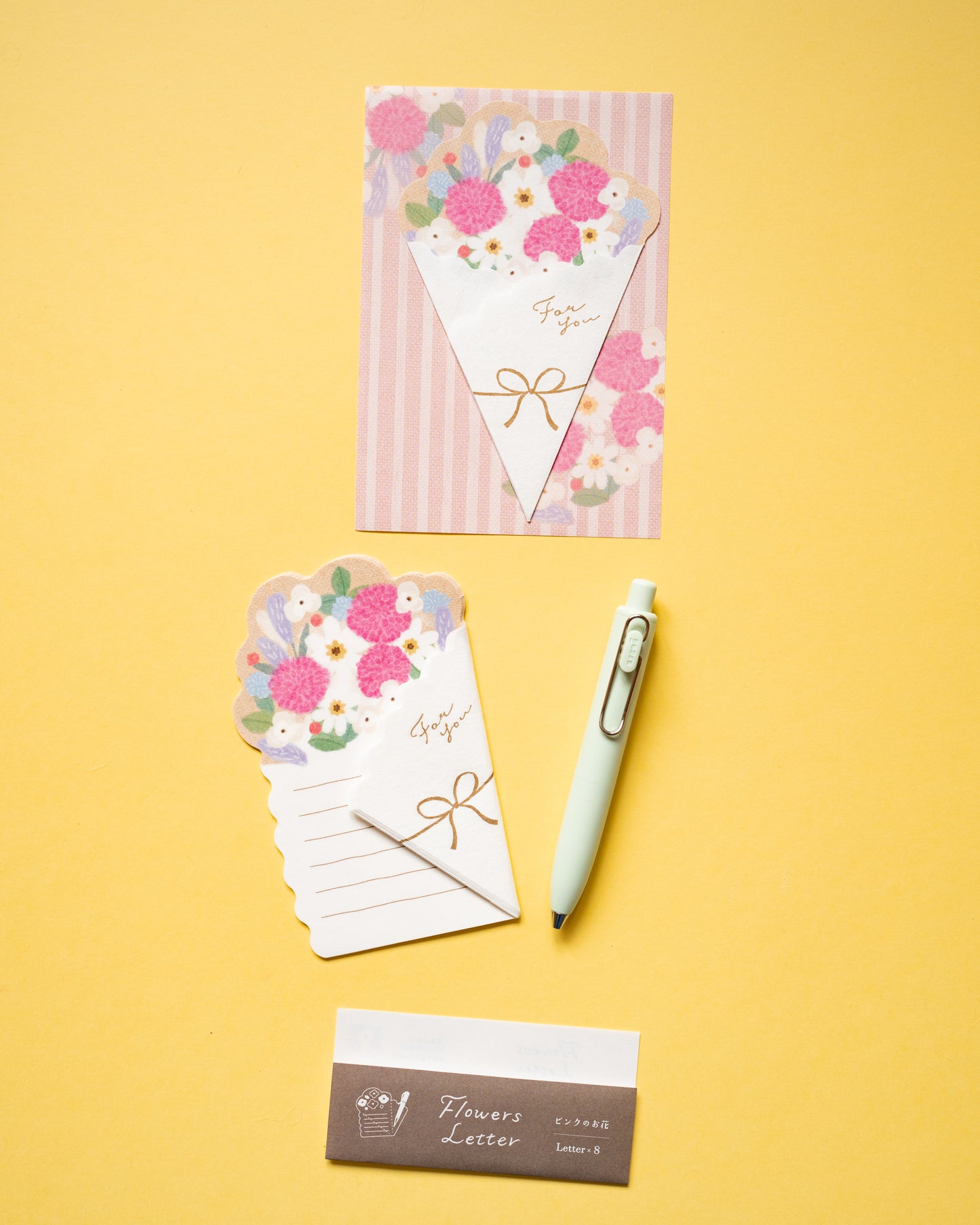 Pink and White Flower Bouquet Stationery