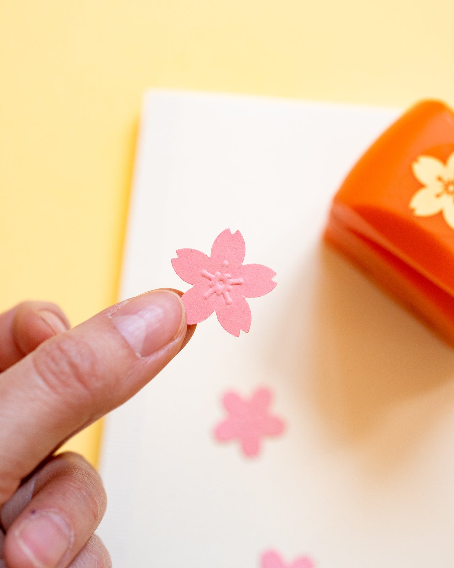Sakura Decop Paper Intelligence Hole Punch