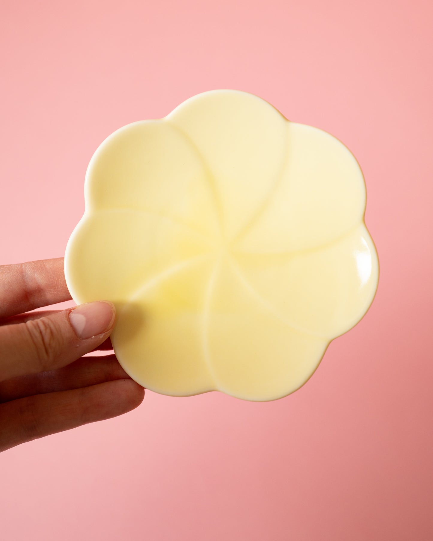 Petite Assiette Rose Trèmière Porcelaine d'Oda Jaune
