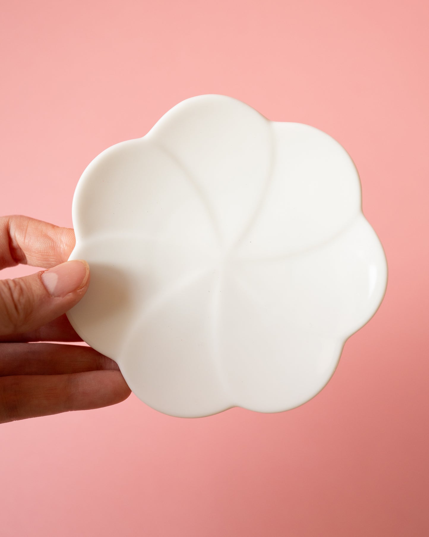 Hollyhock Plate Oda Porcelain (3 sizes to choose from)