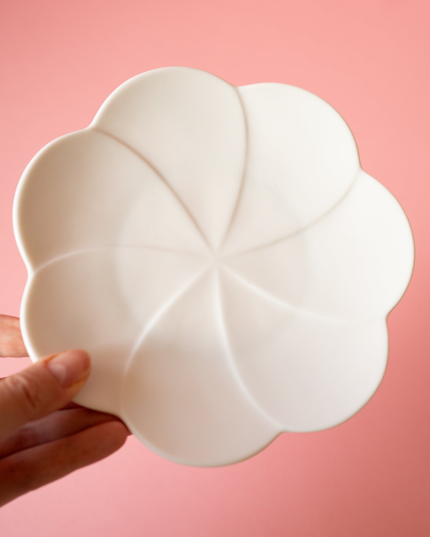 Hollyhock Plate Oda Porcelain (3 sizes to choose from)