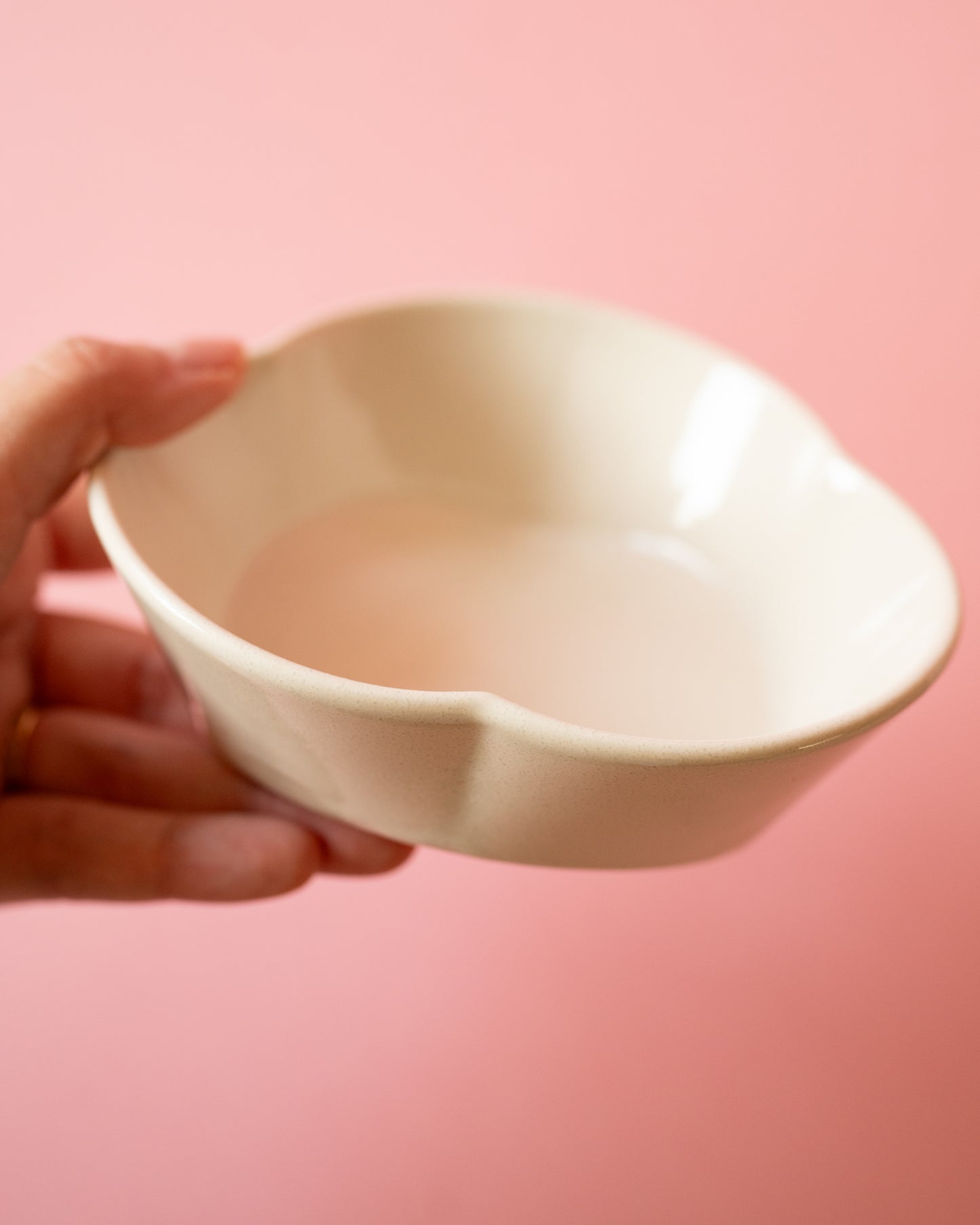 Japanese Ceramic Bowl Asumi Flower