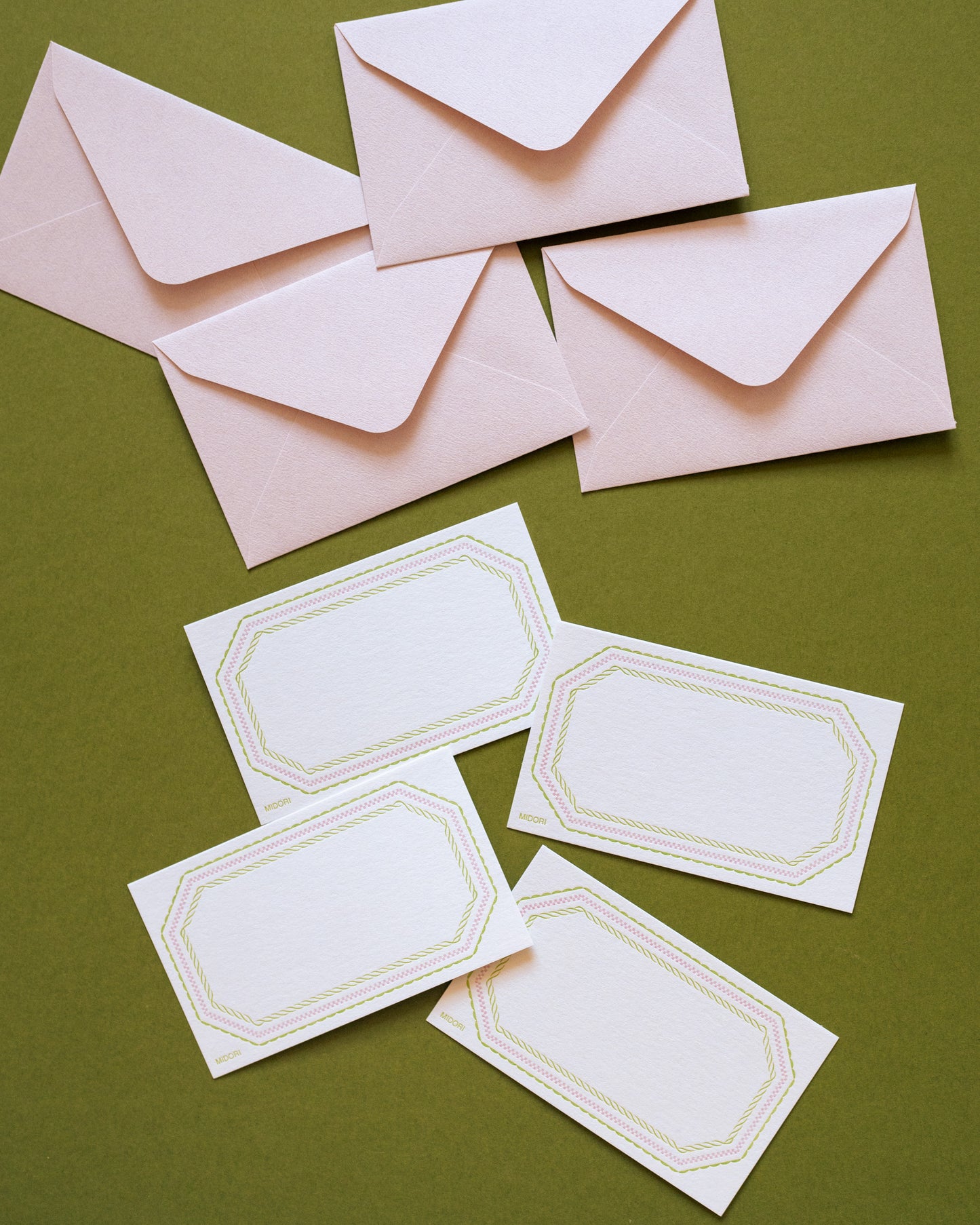 Ensemble de Mini Cartes Typographiques Rose et Vert Midori