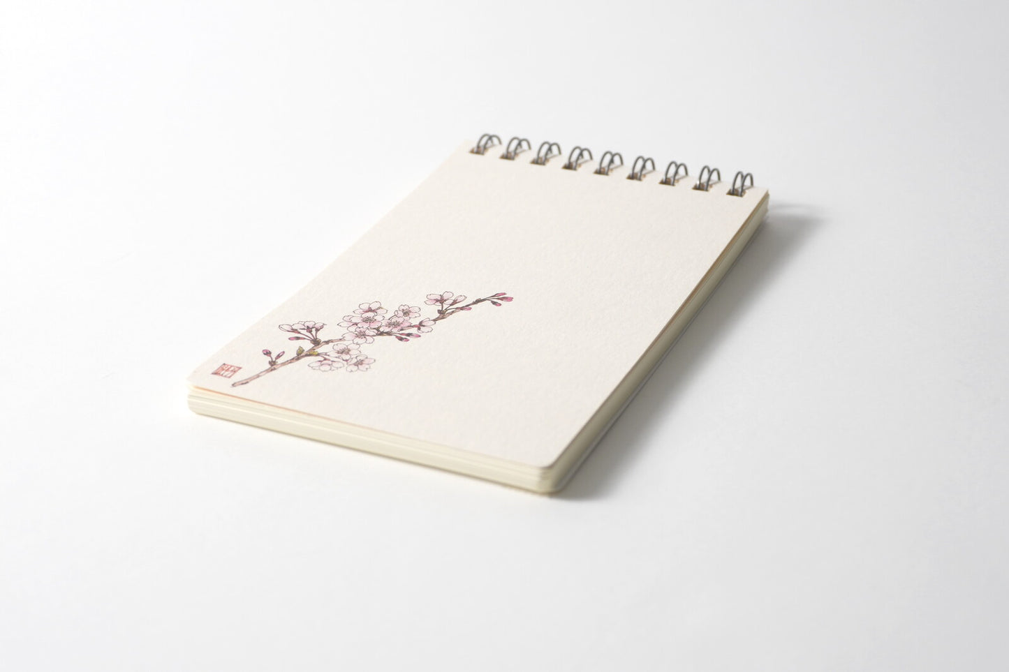 Carnet à anneaux Kashiko  “Sakura”  Illustration de Yukika Shibata