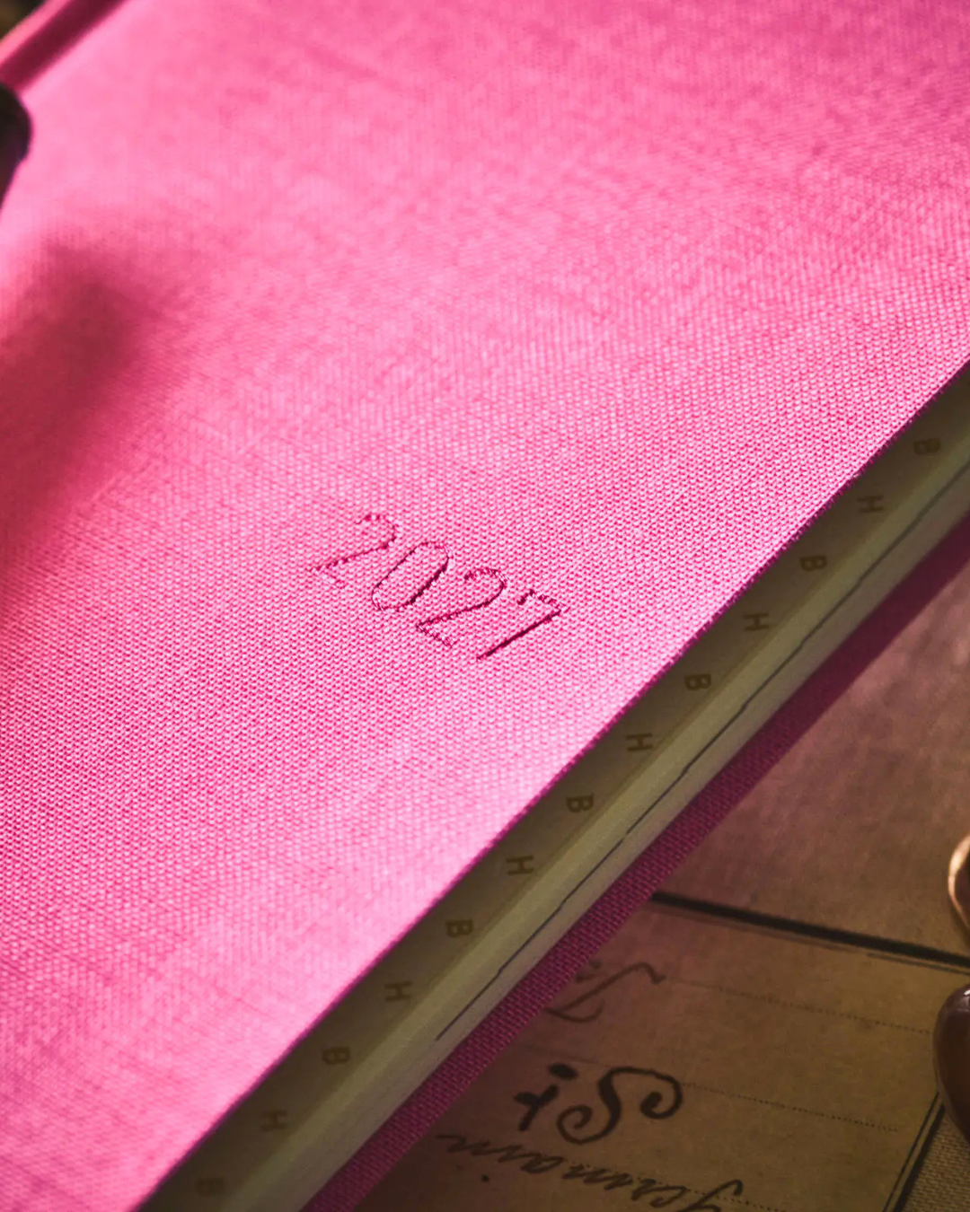 Agenda Hobonichi Techo Weeks – Colors Pink Sapphire