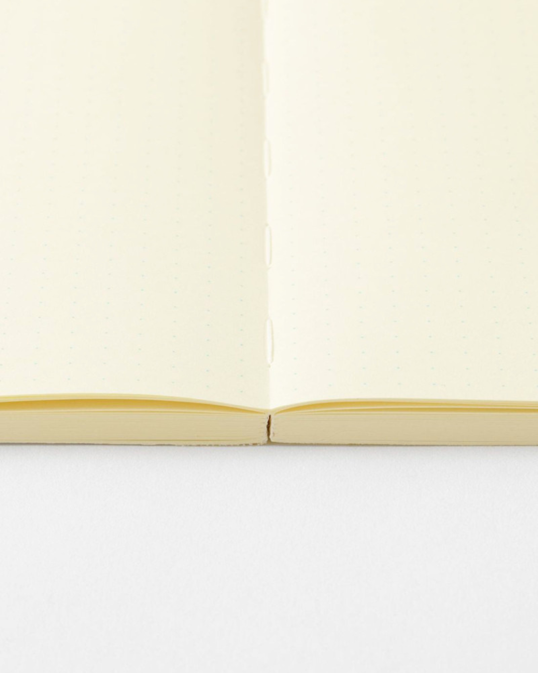 Carnet A7 Pointillé MD Paper Midori
