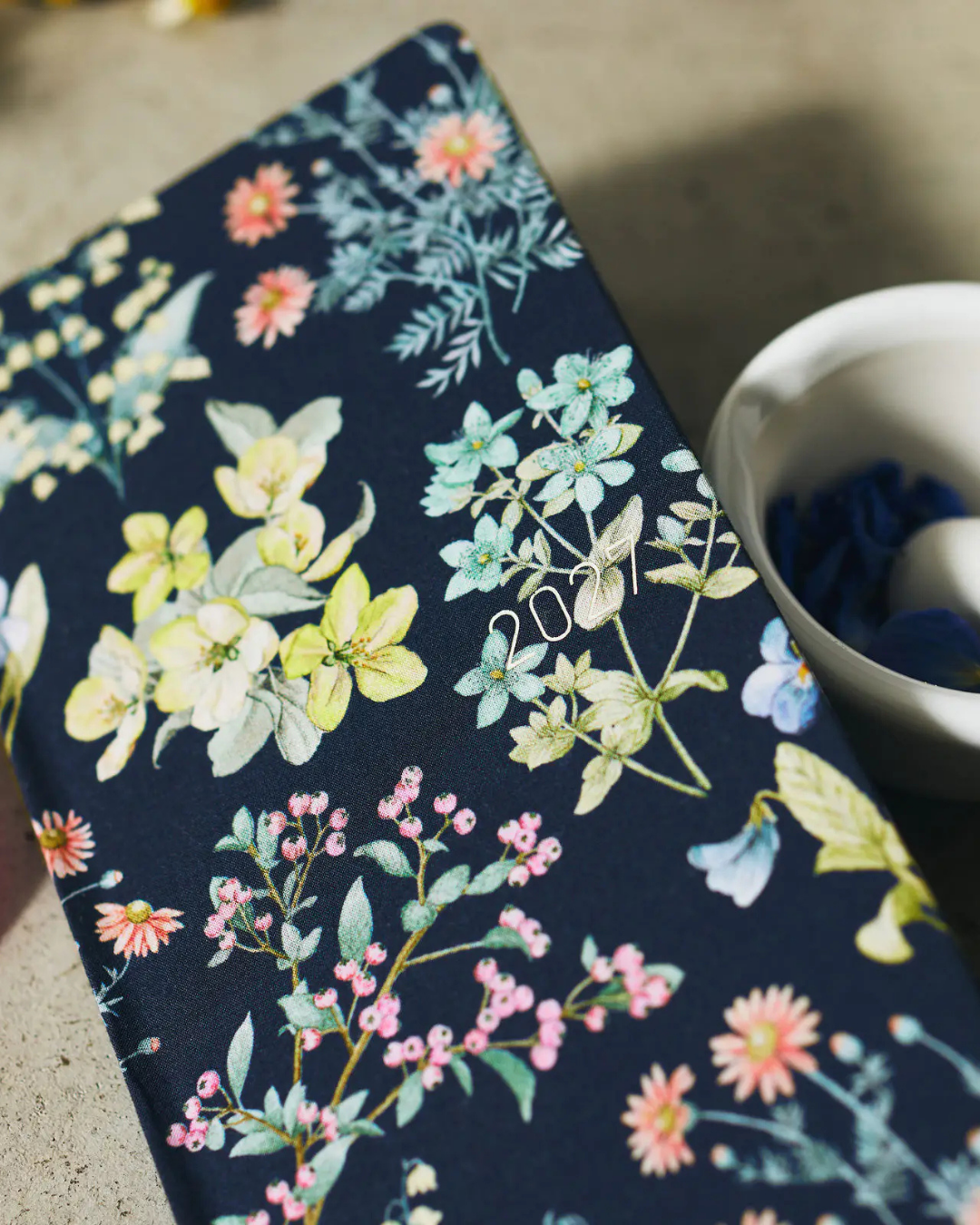 Agenda Hobonichi Techo Weeks – Liberty Fabrics - Floral Remedy 2027