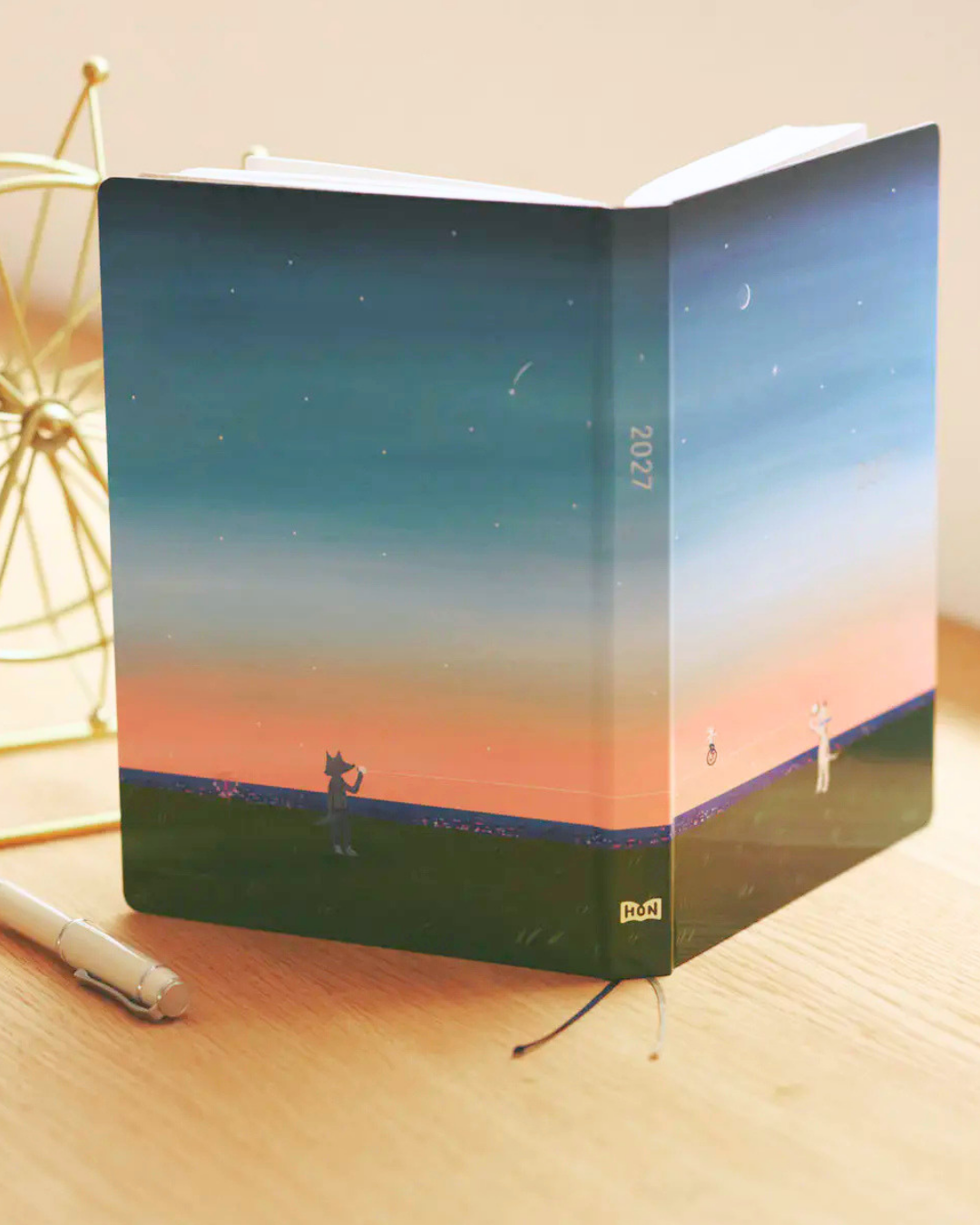 Agenda Hobonichi Techo HON A5 – Hiroko Kubota : String Telephone Until the Moon is Full 2027