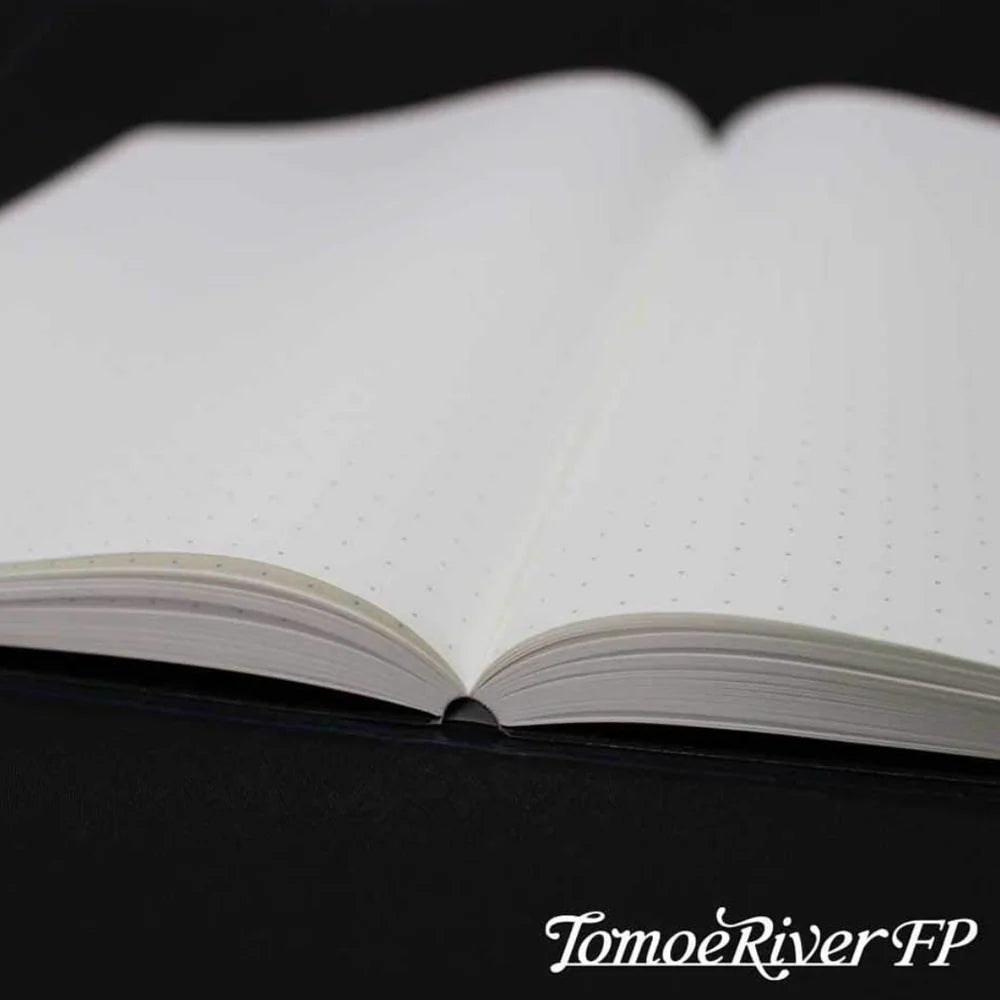 Carnet A5 couverture rigide pointillé 5 mm Tomoe River 368 pages