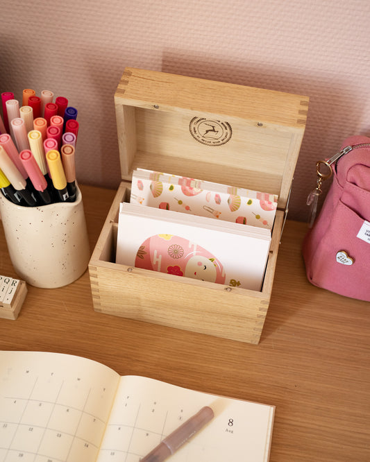 Boîte pour Organiser Cartes Postales et Photographies en Châtaigner Classiky