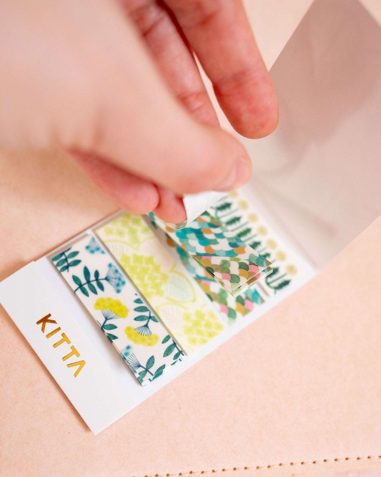 KITTA Green Flower Pre-Cut Masking Tape Booklet