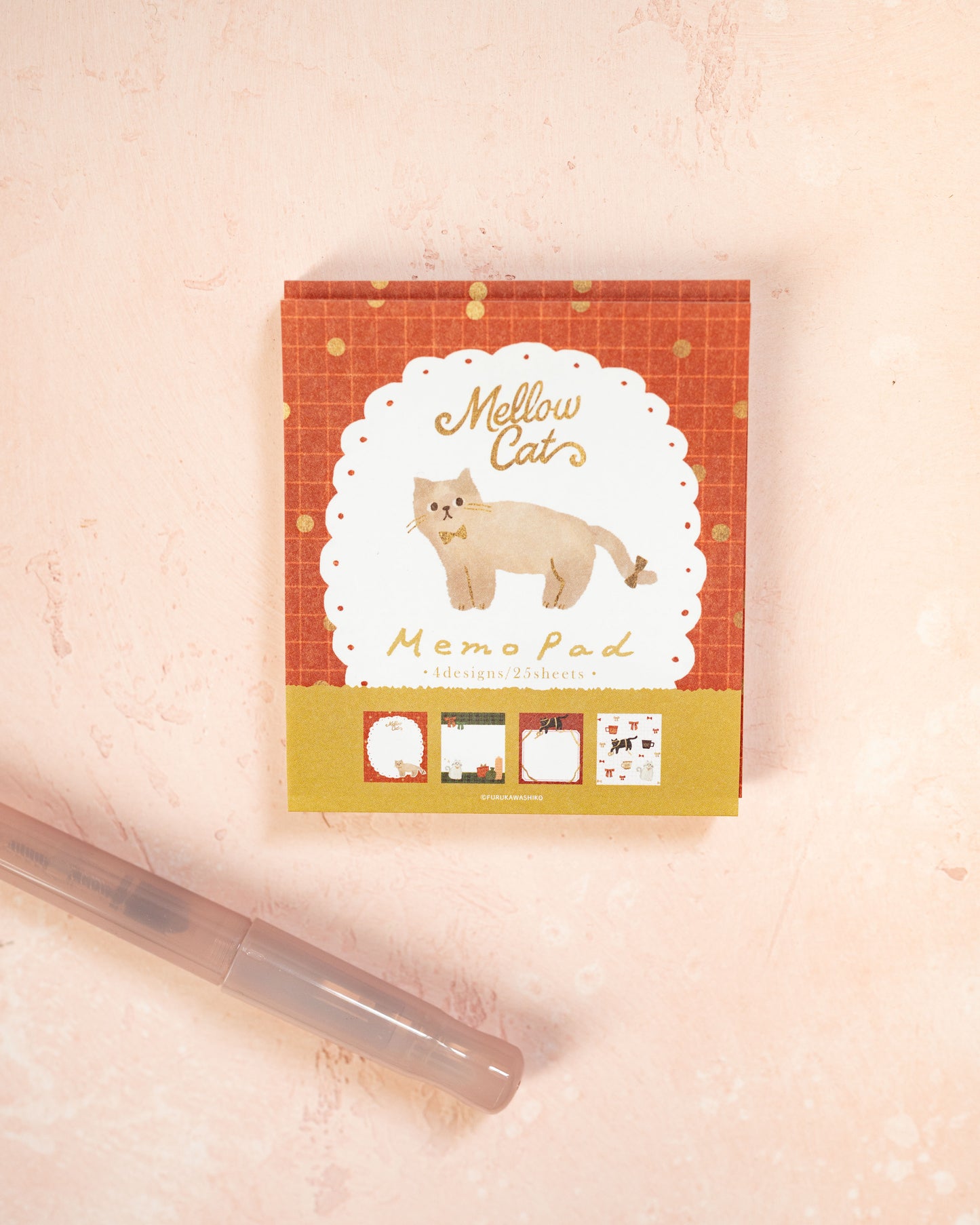 Cats and Gifts Notepad by Furukawa Shiko