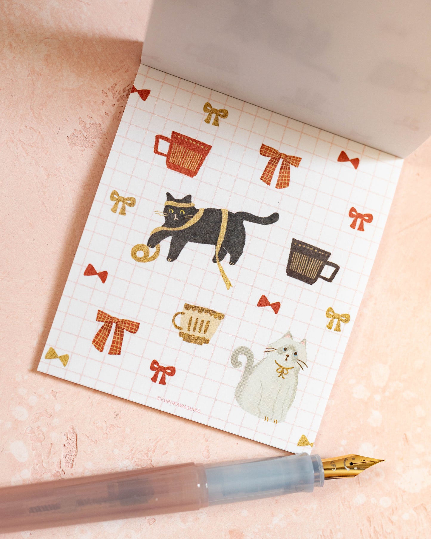 Cats and Gifts Notepad by Furukawa Shiko