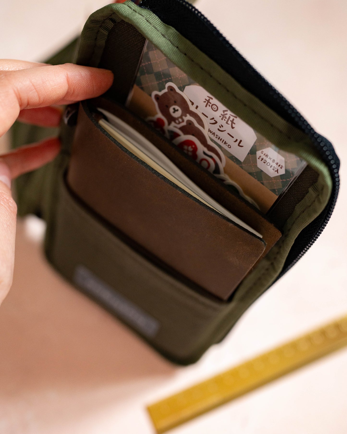 Trousse Pochette Anything x Robinson Kaki