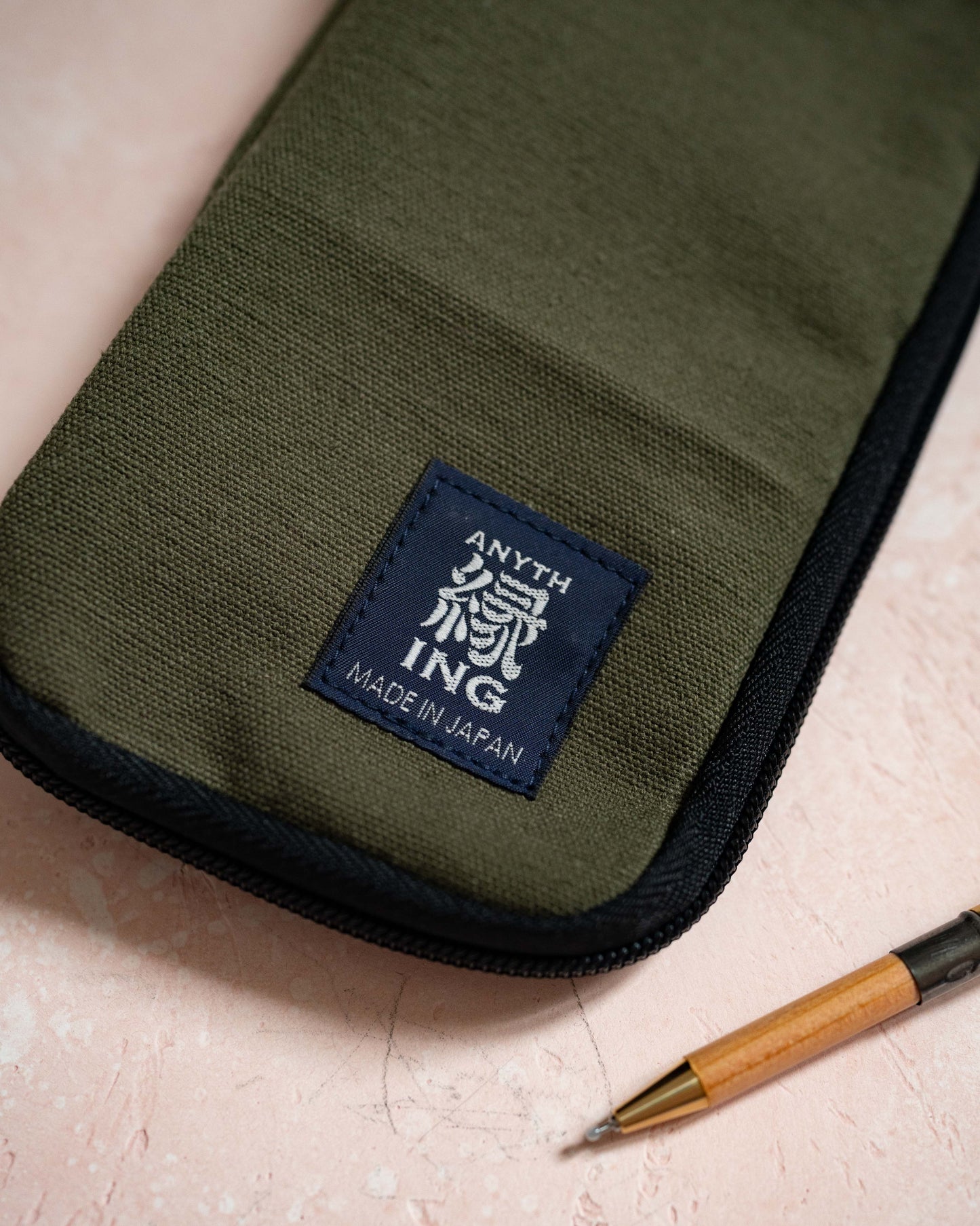 Trousse Pochette Anything x Robinson Kaki