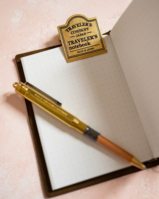 Clip Logo Traveler's en laiton – Traveler’s Company Notebook 030 TRC Brass