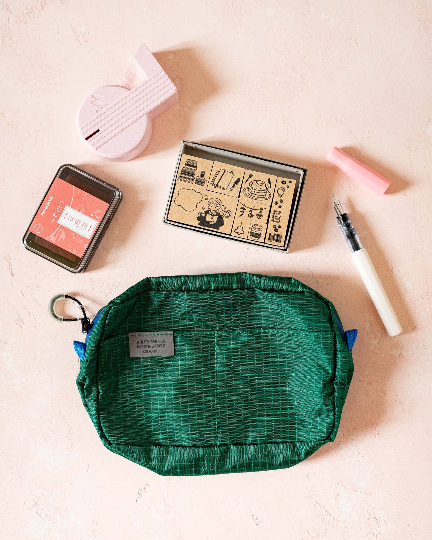 Delfonics Föhre Inner Carrying Water Repellent Dark Green - Small