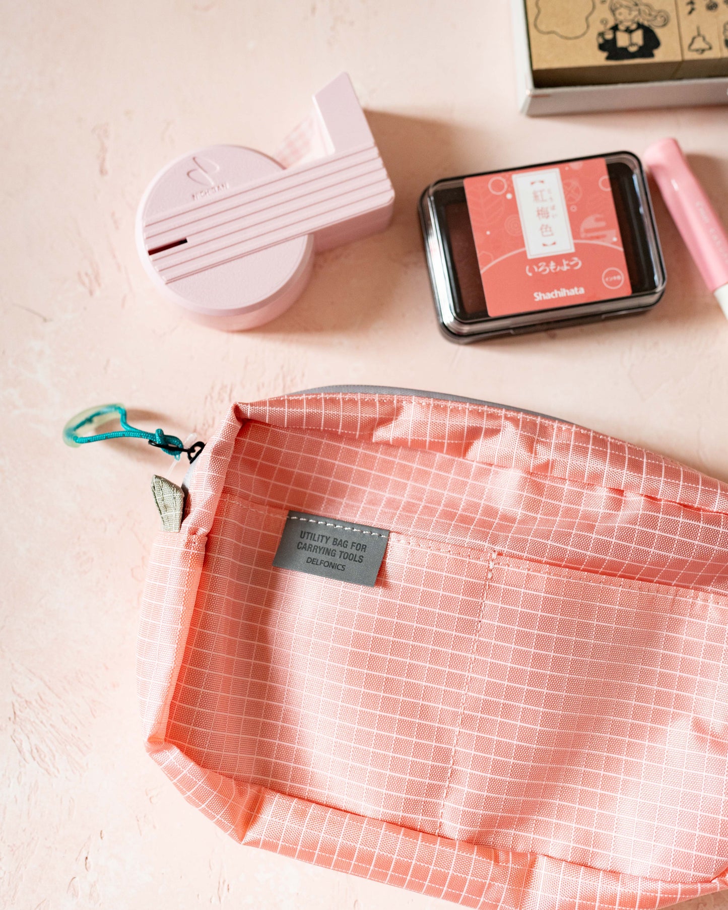 Delfonics Föhre Inner Carrying Water Repellent Light Pink - Medium