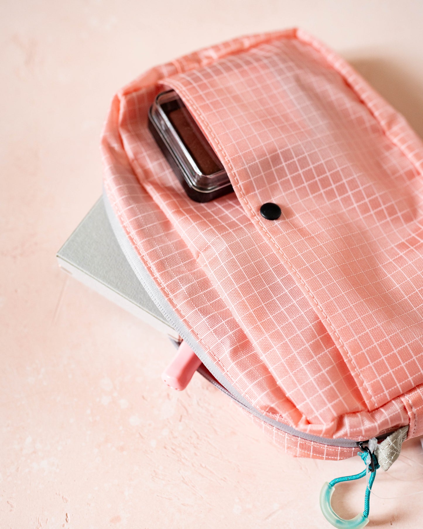 Delfonics Föhre Inner Carrying Water Repellent Light Pink - Medium