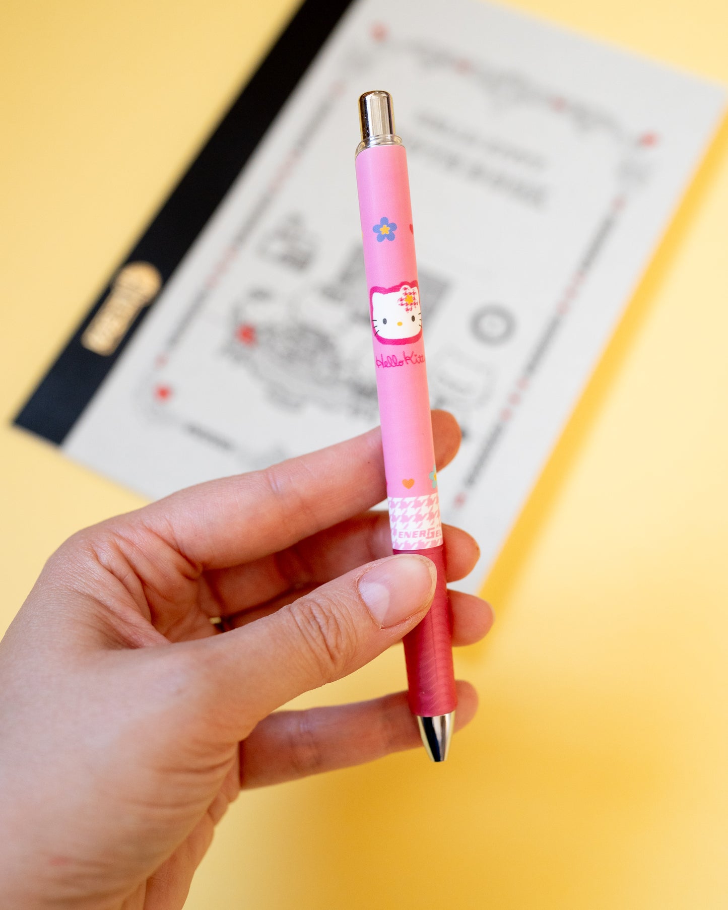 Stylo-bille gel Sanrio Hello Kitty Fleurs