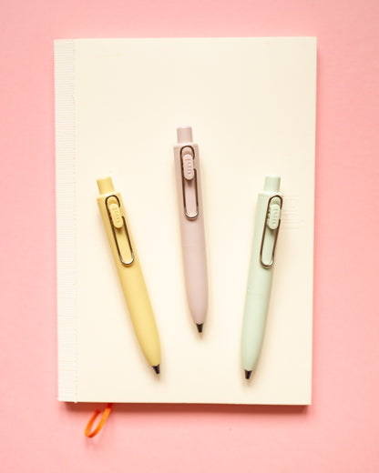 Stylo Gel Uni-Ball One P Mitsubishi (plusieurs coloris au choix)