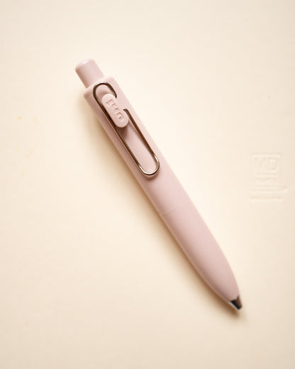 Stylo Gel Uni-Ball One P Mitsubishi (plusieurs coloris au choix)