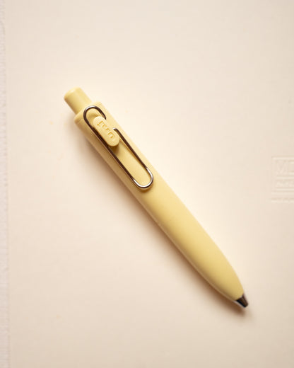 Stylo Gel Uni-Ball One P Mitsubishi (plusieurs coloris au choix)