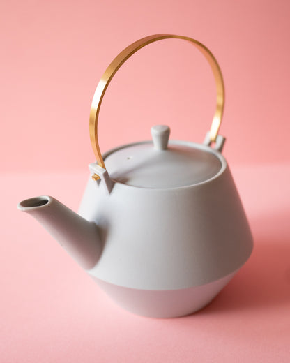 Japanese Ceramic Teapot Shinzan Gama Yamatsu Frustum