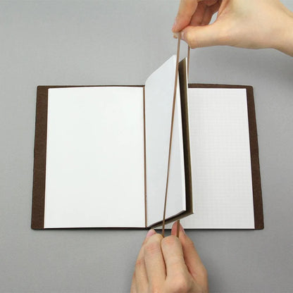 Elastiques à Relier Passeport TRAVELER'S notebook Refill Connecting Rubber Band 011